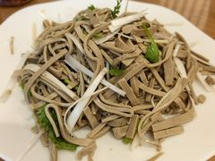 马店街豆腐丝-春水锅贴·传统鲁菜(大明湖店)
