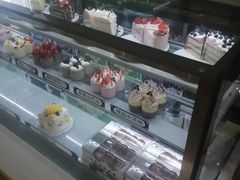 -焙丽拾光(麦凯乐直营店)