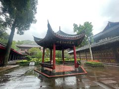 -峨眉山报国寺