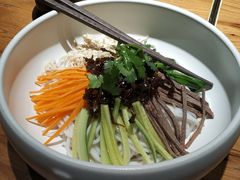 鸡丝凉米线-云海肴·汽锅鸡·云南菜(高德置地店)