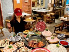 -旧街市鲜货老火锅(大光路店)