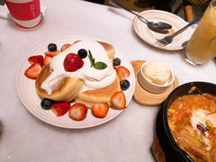草莓舒芙蕾松饼-WOKKA by艮上(中海环宇荟店)