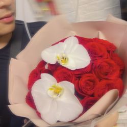 -甲骨文美甲美睫美容化妆