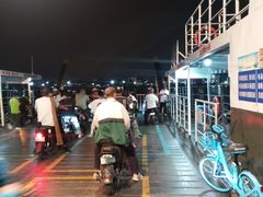 -鱼珠码头(轮渡站)