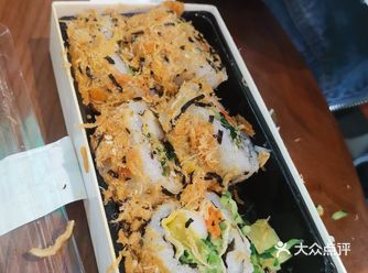 一大早来打卡魏家便利，给儿子买了肉松寿司，我自己来了