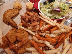 -必胜客(东大桥店)