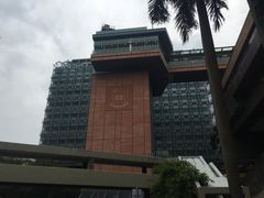 -香港大学
