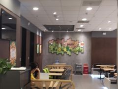 -德克士(翠湖二路吾悦广场店)