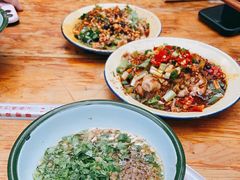 -拈签一笑黄牛肉辣卤串串