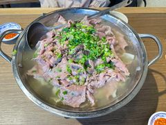 跷脚牛肉-肖四女·江湖菜(临港店)