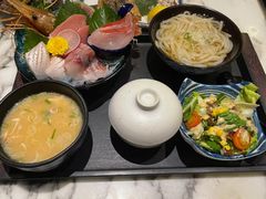 -家贺屋刺身寿司专门店