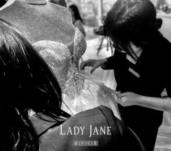 -Lady  Jane高端婚纱礼服馆
