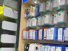 -修卜凡二手严选店·手机维修·回收租赁(川沙地铁站店)