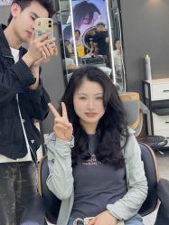 -藤野造型烫发染发