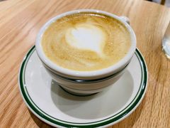 芝麻糖饼拿铁-Catch Bagel(芳草地店)