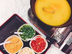 -鲜入围煮花胶鸡海鲜火锅