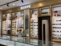 -LOGO眼镜·蔡司品牌折扣店(龙华清湖店)