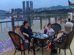-中国宜宾·长江地标广场