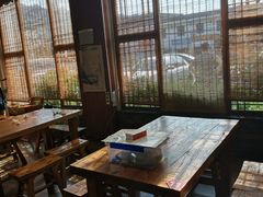 靠窗位-呱呱叫民俗风味主题餐厅(沣峪口店)