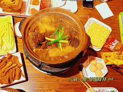 -阿润打边炉·鲜切鸡煲(华漕店)