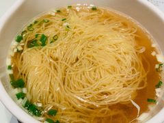 -新大咀港式茶餐厅(宝山万达店)