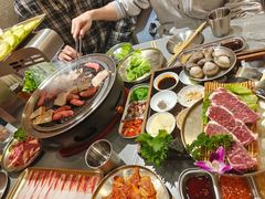 -围炉肉舍•炭烤活鳗•丹东海鲜烤肉(步行街店)