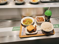-老乡鸡(上海白玉兰广场店)