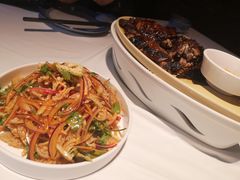 -八府香鸭·啫啫煲(华山路店)