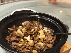 -辛香味烧鱼馆·非遗技艺·排骨红烧肉(光谷医药园店)