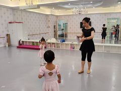 -Isee灰姑娘(龙湖狮山天街店)