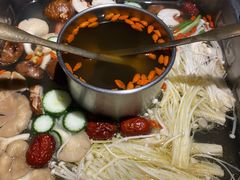 新鲜现调三鲜锅-雾都渣渣火锅(南城智汇城店)