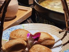-小椒娘撒椒鱼火锅(三八广场店)
