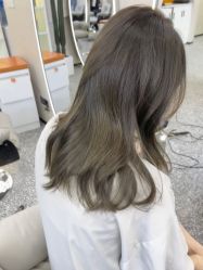 -东秀护肤造型