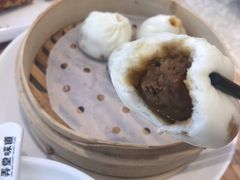 鲜肉小笼包-弄堂咪道-饭香·面香·馄饨香(汇锦广场店)