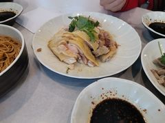 -月亮房·白斩鸡(娄山关路店)