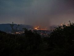 -鬼笑石后山停车场