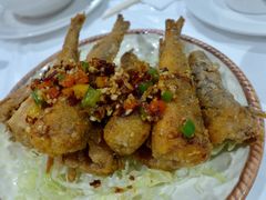 椒盐竹签鱼-三和烧腊酒家