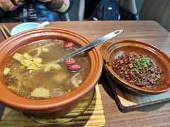 -有红鸡毛店·川菜(建设路店)