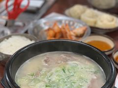 牛杂雪浓汤-神仙雪浓汤(明洞店)