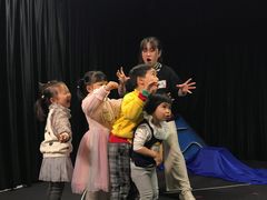 -猴有戏教育戏剧·音乐剧·主持口才·演讲朗诵辩论(环球港华师大校区)