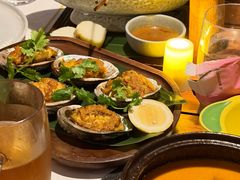 -三亚艾迪逊酒店·海滩烧烤 BARBACOA·现场乐队·浪漫晚餐·烧烤海鲜