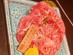 -山川小町·极番烧肉(新地假日广场店)