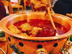 -毛辣果·贵州红酸汤牛肉火锅(西单店)