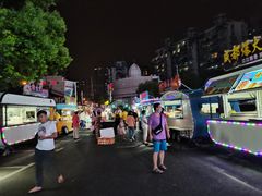 -月星家居广场-路面停车场