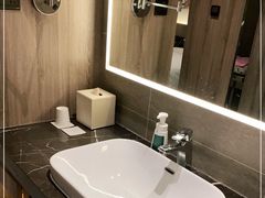 -榆林榆阳西路火车站亚朵酒店