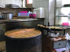 -黄阿姨锅贴大王(万航渡路店)