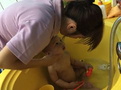 -乐悠游亲子游泳俱乐部