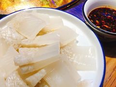 -山河屯铁锅炖(哈西站店)