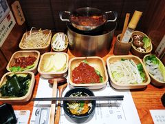 -独食火锅·半米屋台(直营总店)