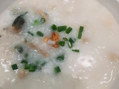 -香港新发烧腊茶餐厅(水围店)
